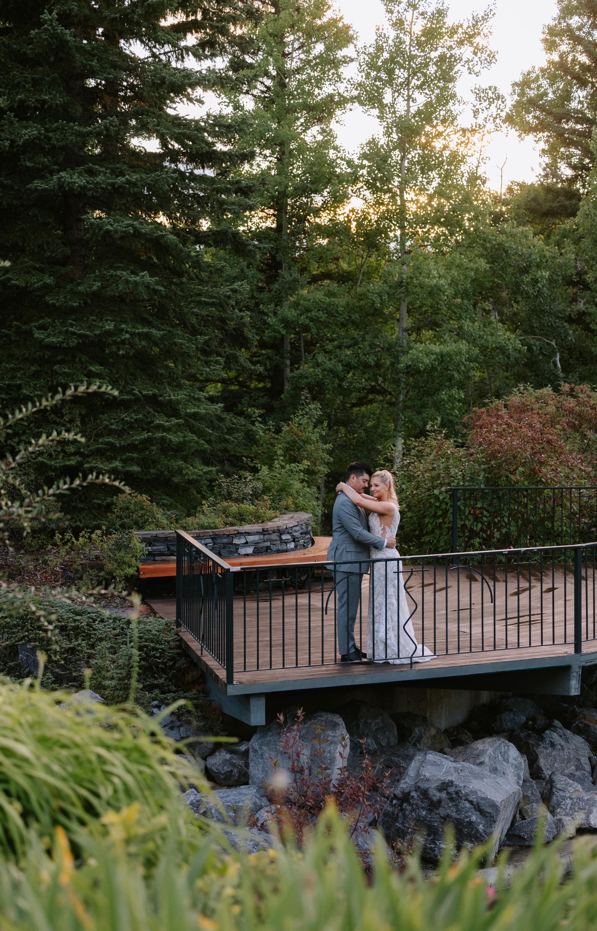 Madi & Dillon | Azuridge Estate Hotel Wedding