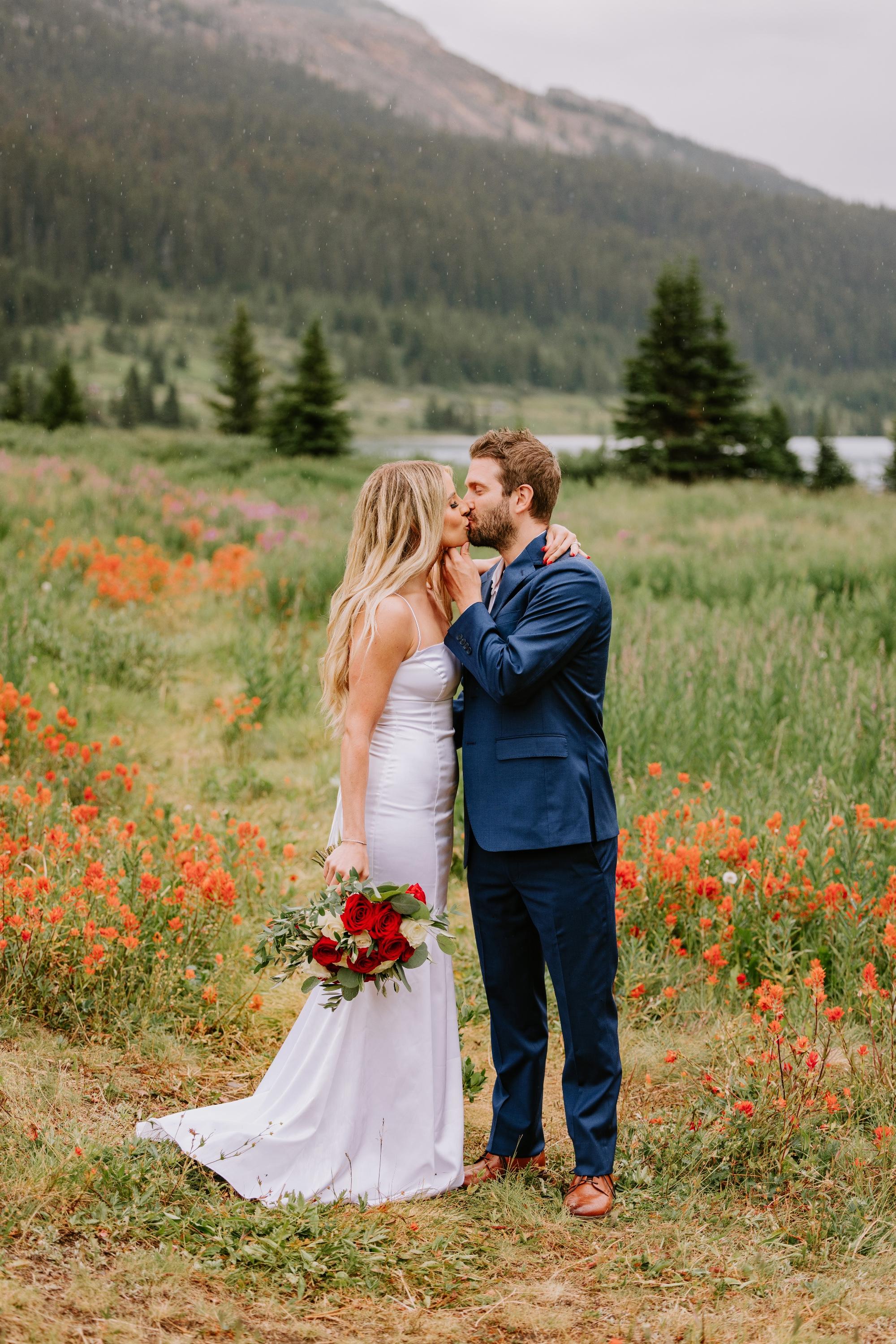 Ten Wedding Planning Tips From a Photographer and Recent Bride