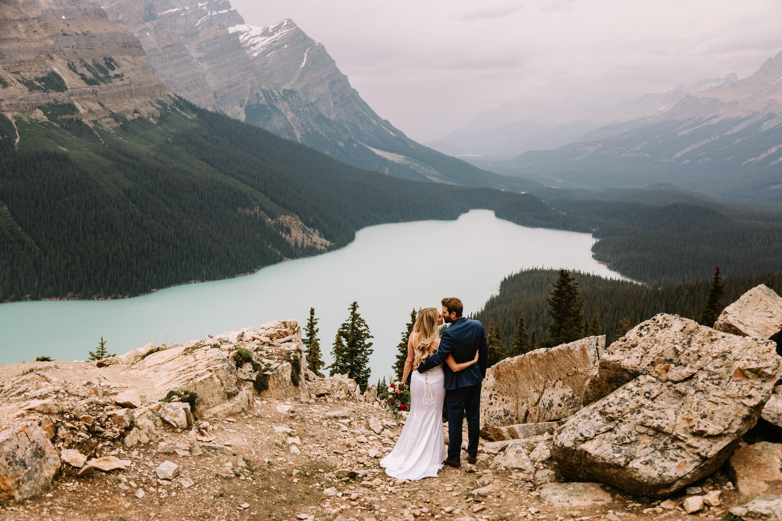 Ten Planning Tips From a Calgary Wedding Photographer and Recent Bride