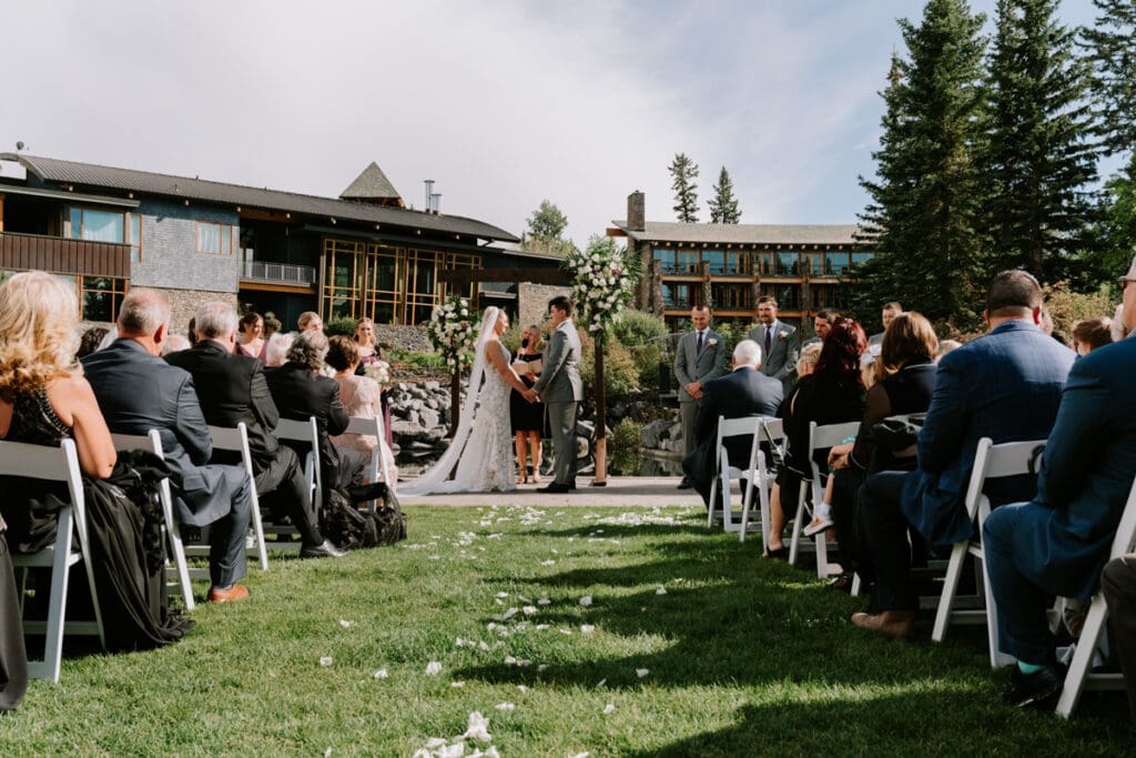 An Azuridge Estate Hotel wedding ceremony.